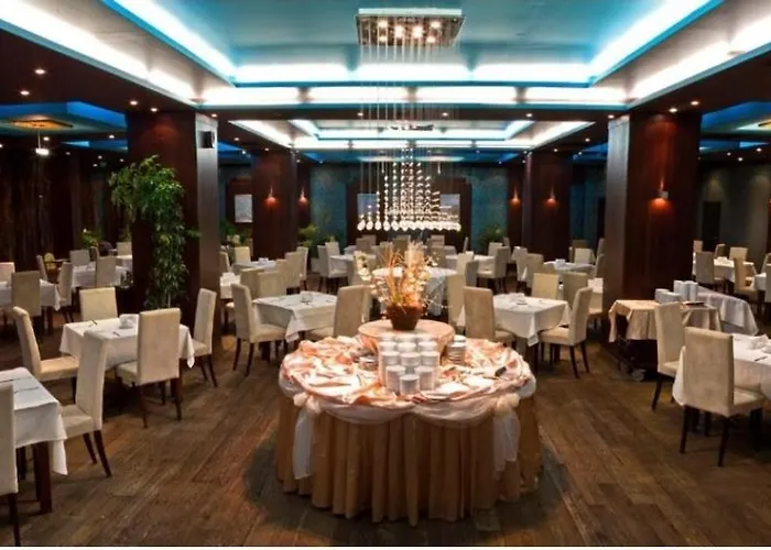 Paradise Place In The Garden Of Eden By The Apartmán