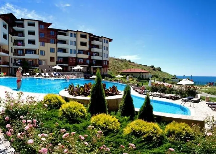 Paradise Place In The Garden Of Eden By The Apartmán